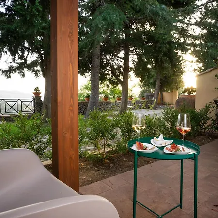 Couette-café La Foresteria Di Serracavallo *