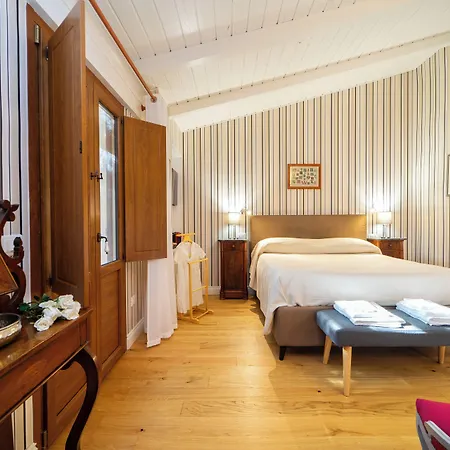 La Foresteria Di Serracavallo 住宿加早餐酒店